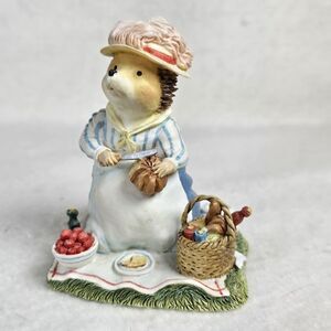 Villeroy & Boch Picnic At Foxwood Tales Willy's Mum Mom #9 Hedgehog 1994